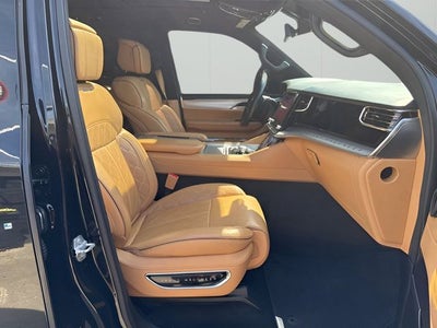 2022 Jeep Grand Wagoneer Series III