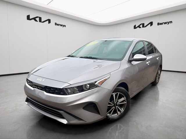 2024 Kia Forte LXS AT's photo