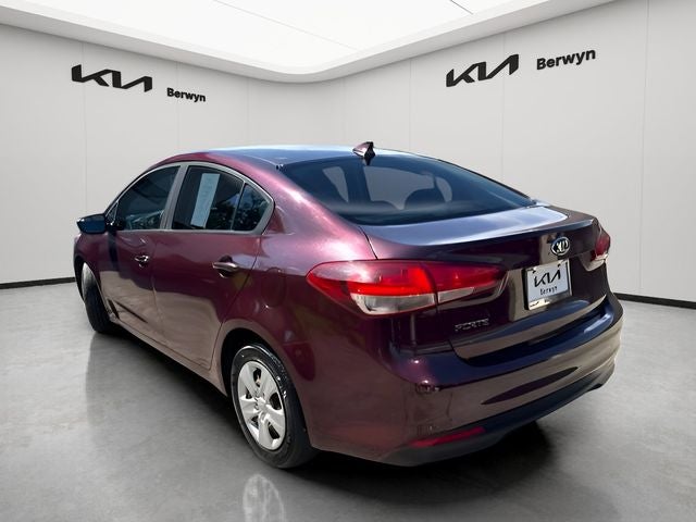 2017 Kia Forte LX AT's photo