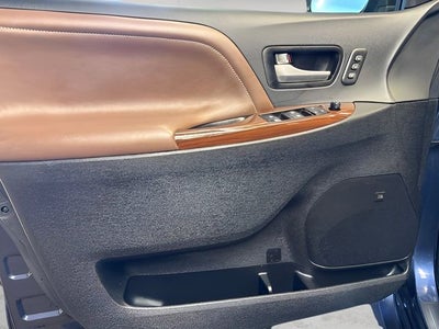 2019 Toyota Sienna Limited Premium 7 Passenger