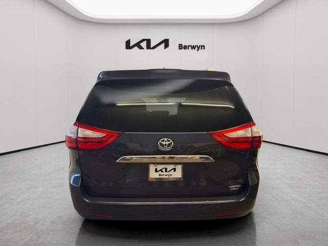 2019 Toyota Sienna Limited Premium 7 Passenger