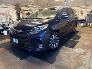 2019 Toyota Sienna Limited Premium 7 Passenger