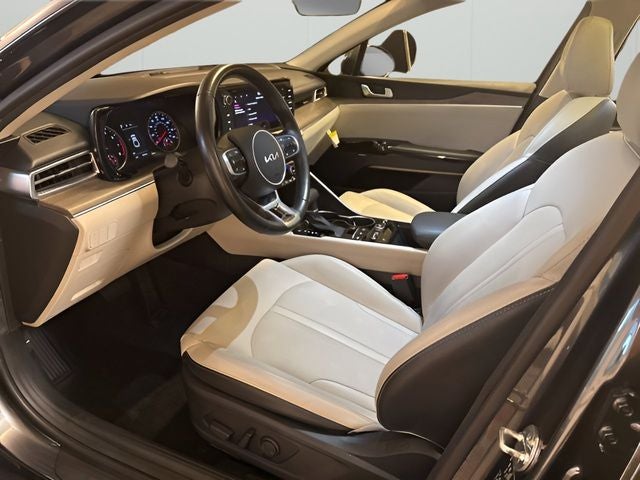 2022 Kia K5 EX