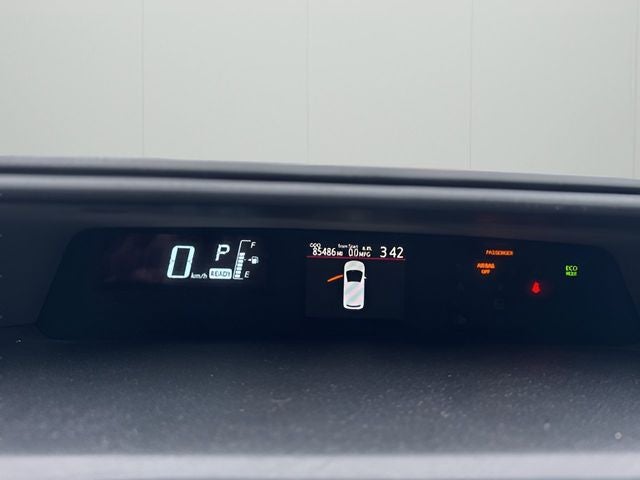 2016 Toyota Prius c Two