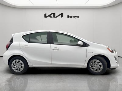 2016 Toyota Prius c Two