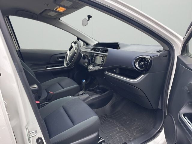 2016 Toyota Prius c Two