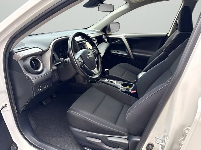 2016 Toyota RAV4 Hybrid XLE