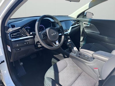 2022 Kia Niro LX
