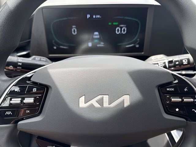 2024 Kia Niro LX