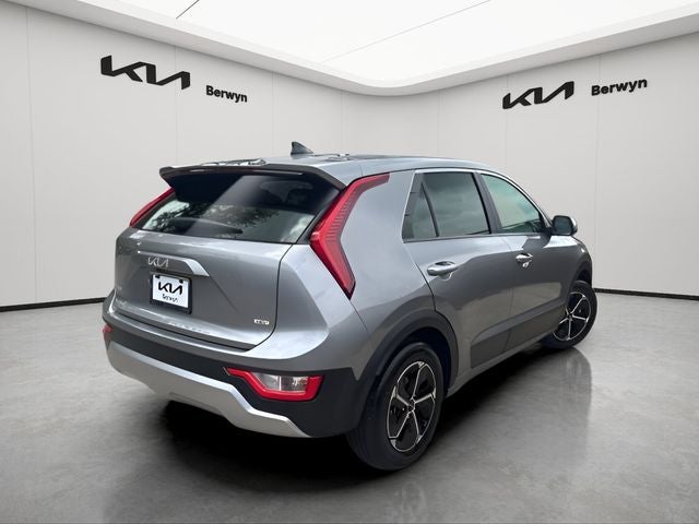 2024 Kia Niro LX