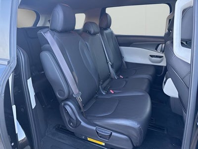 2022 Kia Carnival LXS