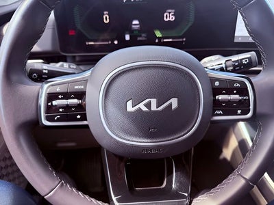 2025 Kia Carnival LXS