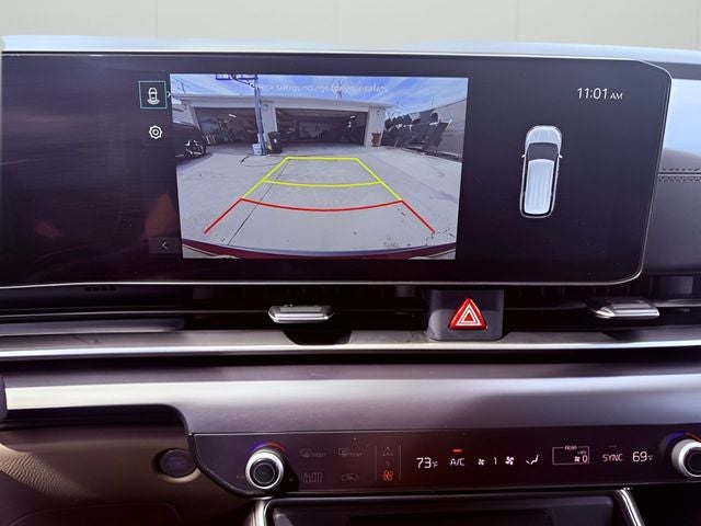2025 Kia Carnival LXS