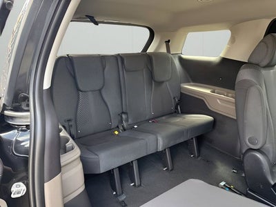 2025 Kia Carnival LX