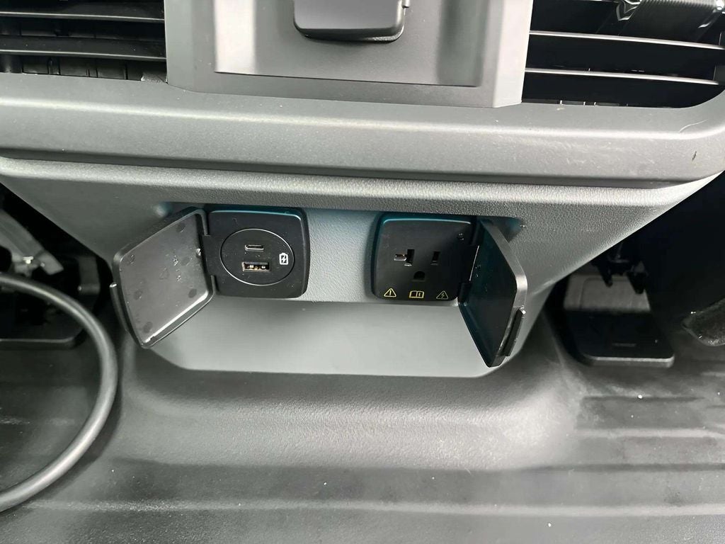 2022 Ford F-150 Lightning Pro