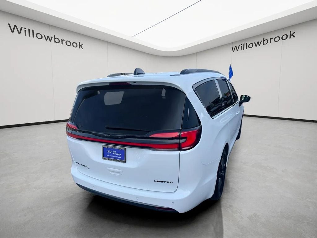 2025 Chrysler Pacifica Limited