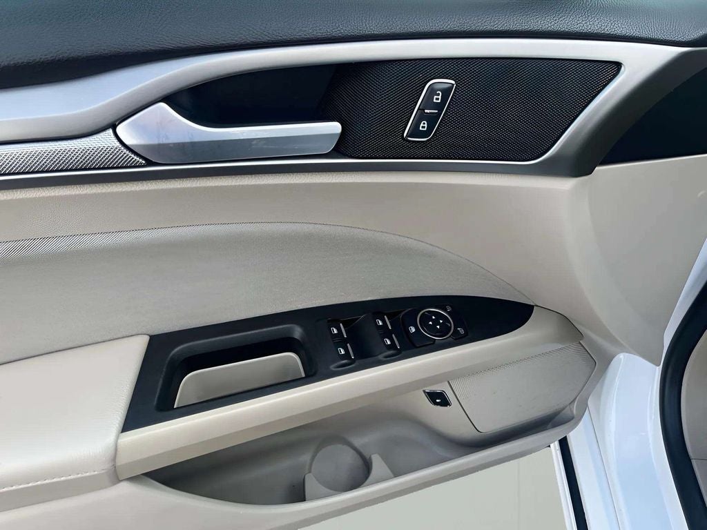 2018 Ford Fusion Hybrid SE