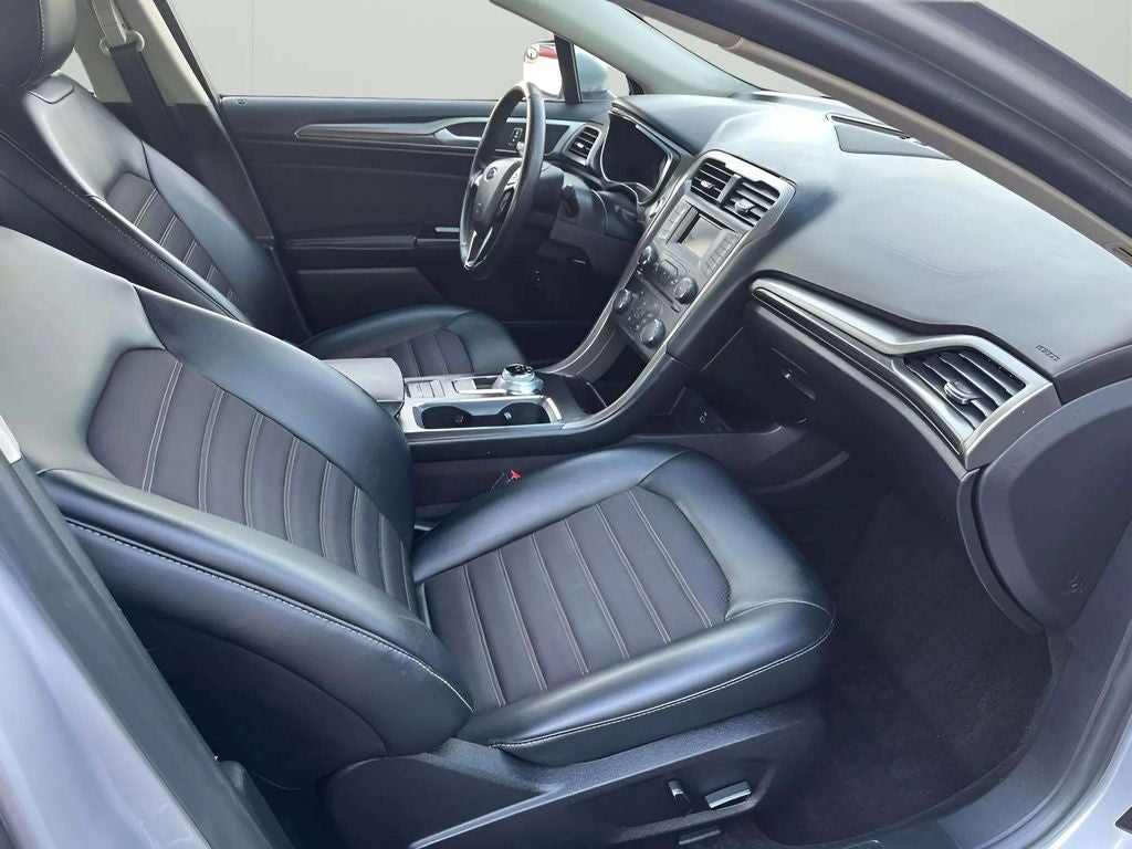 2017 Ford Fusion Hybrid SE