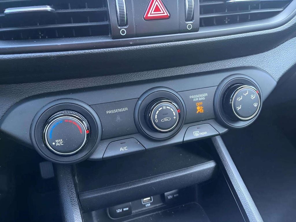 2022 Kia Forte LXS