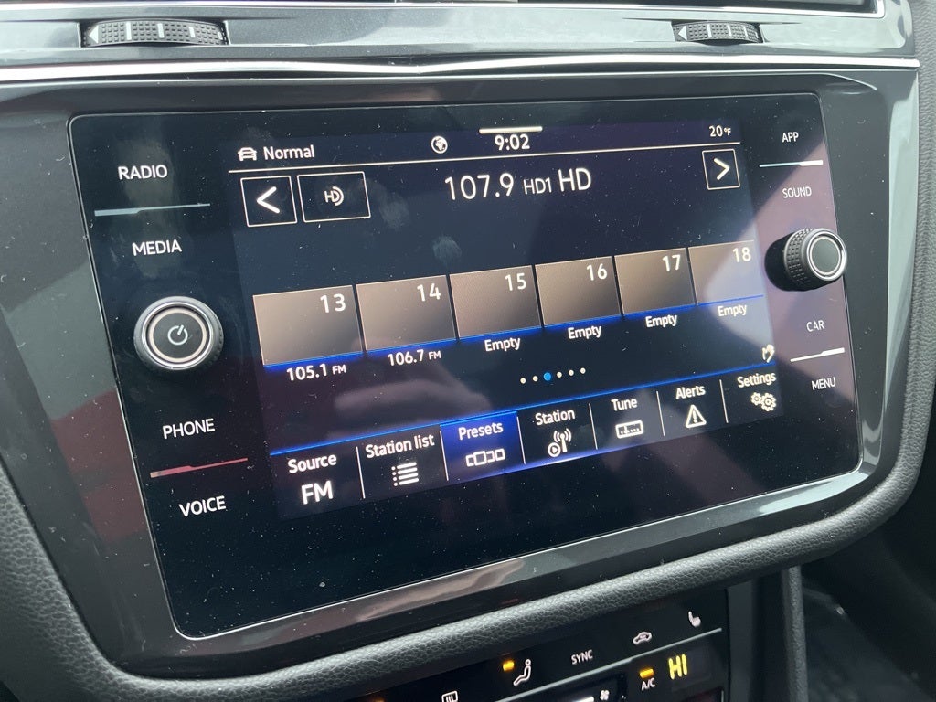 2022 Volkswagen Tiguan 2.0T SE R-Line Black