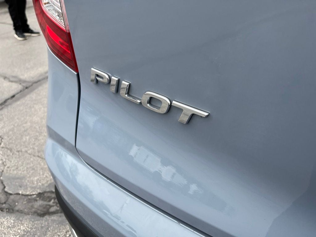 2022 Honda Pilot Touring 8 Passenger