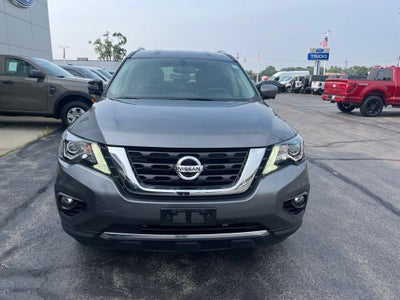 2019 Nissan Pathfinder SL
