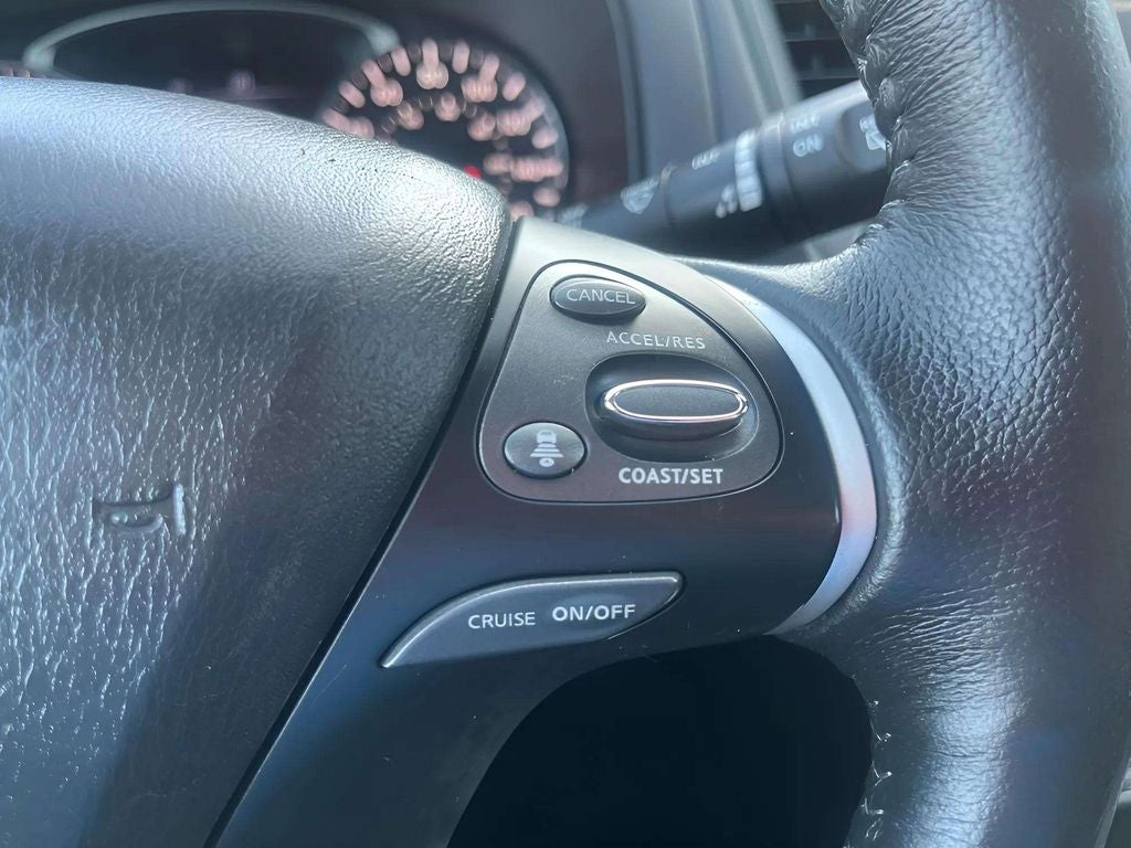 2019 Nissan Pathfinder SL