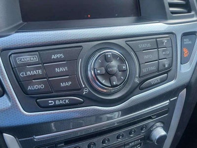 2019 Nissan Pathfinder SL