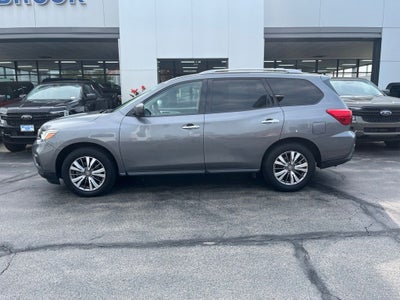 2019 Nissan Pathfinder SL