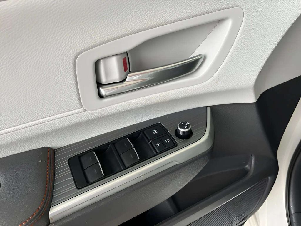 2021 Toyota Sienna XSE 7 Passenger