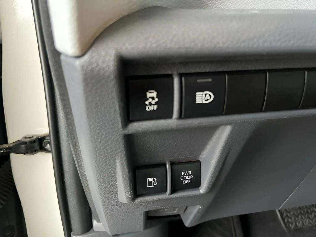 2021 Toyota Sienna XSE 7 Passenger