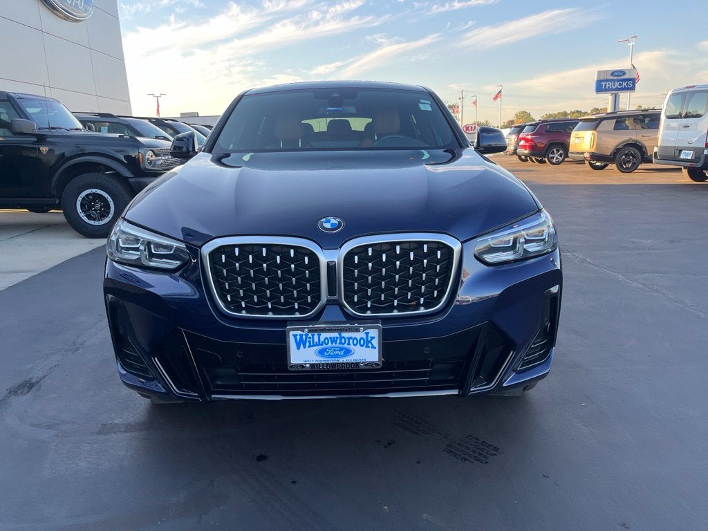 2023 BMW X4 xDrive30i