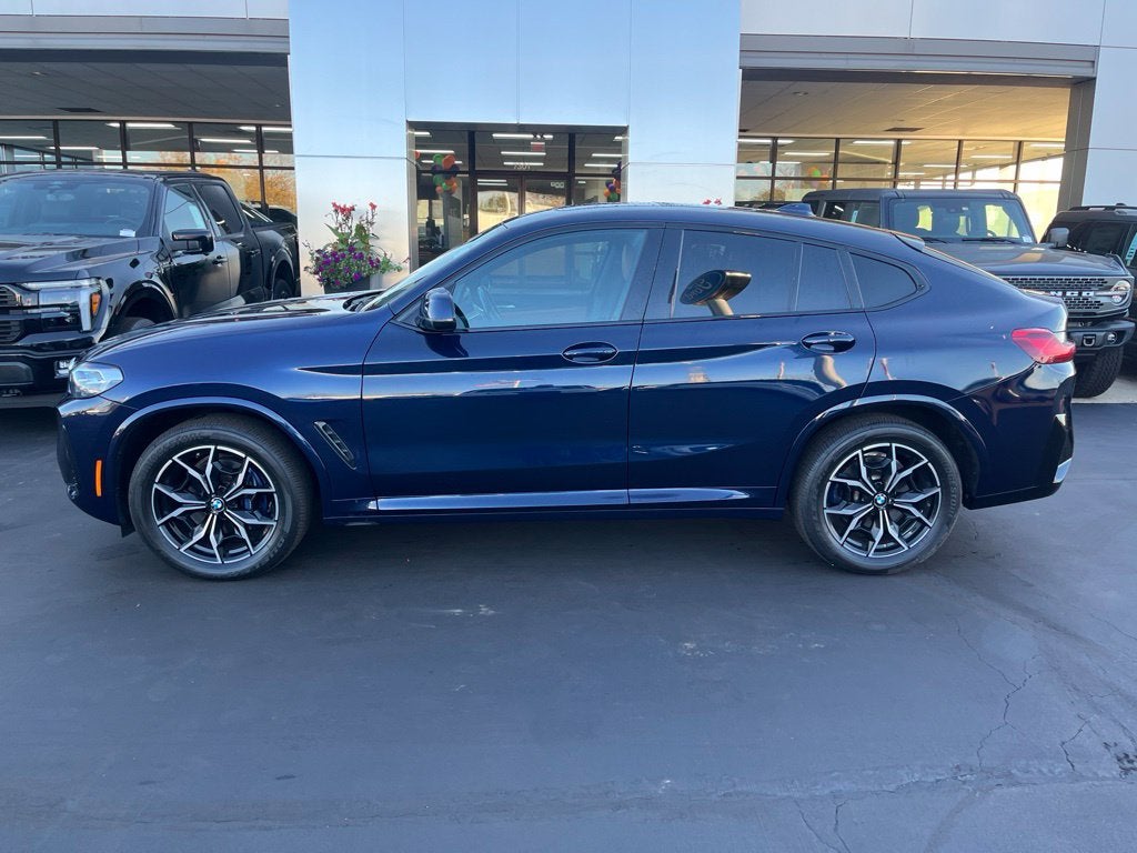 2023 BMW X4 xDrive30i
