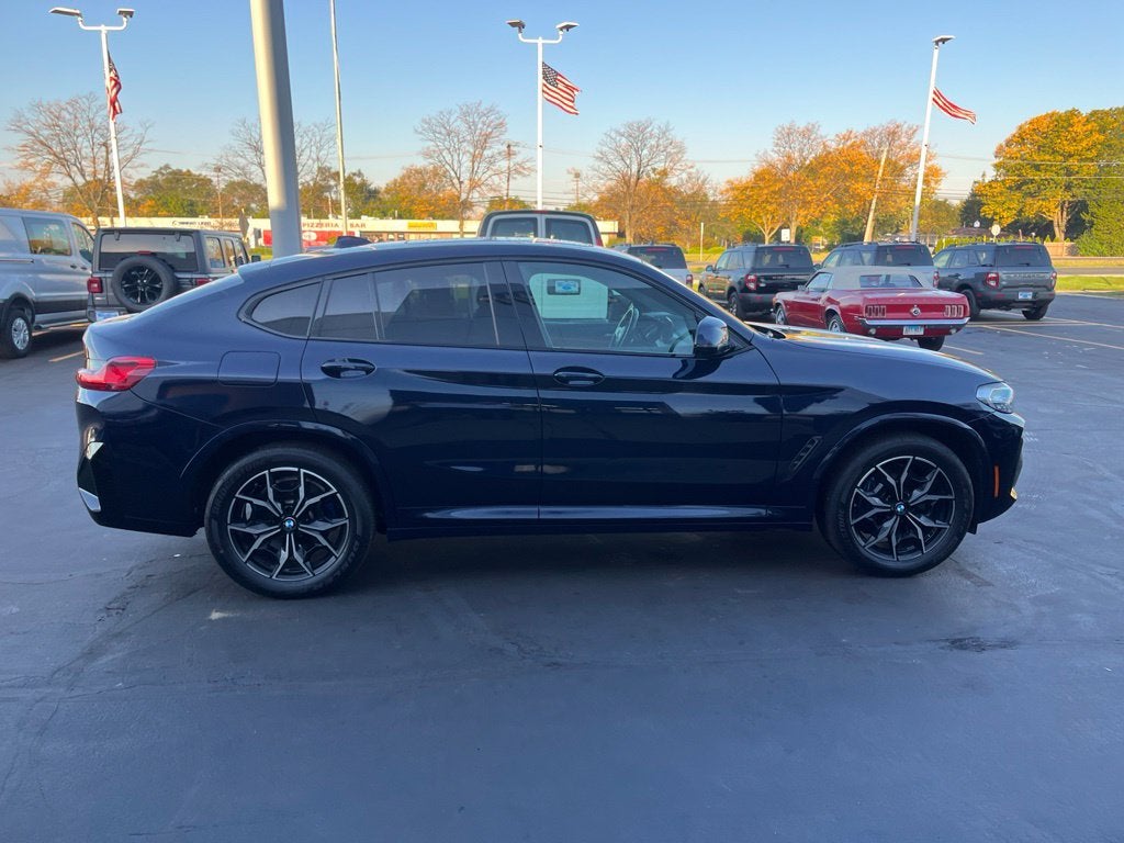 2023 BMW X4 xDrive30i