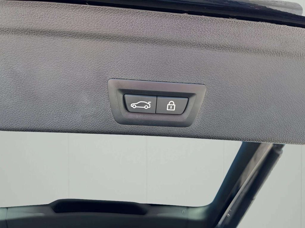2020 BMW X6 M50i