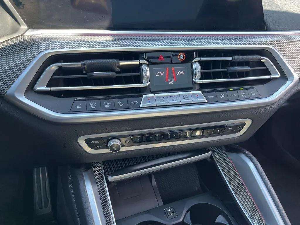 2020 BMW X6 M50i