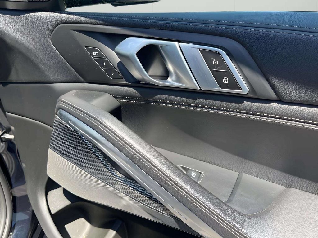2020 BMW X6 M50i