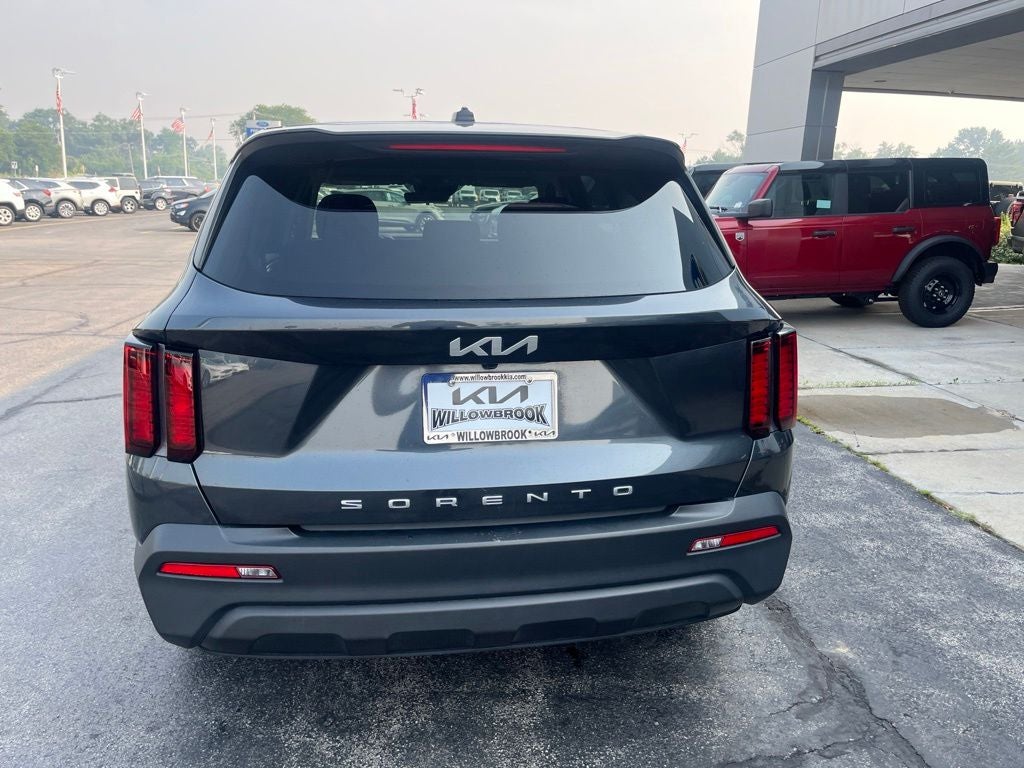 2022 Kia Sorento LX