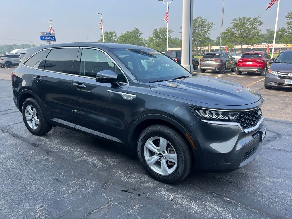 2022 Kia Sorento LX