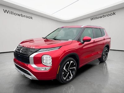 2023 Mitsubishi Outlander Base