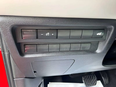 2023 Mitsubishi Outlander Base