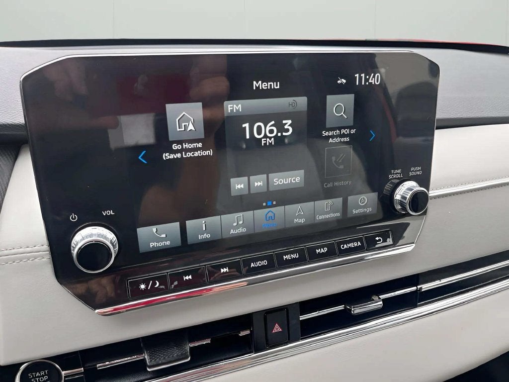 2023 Mitsubishi Outlander Base