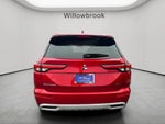 2023 Mitsubishi Outlander Base