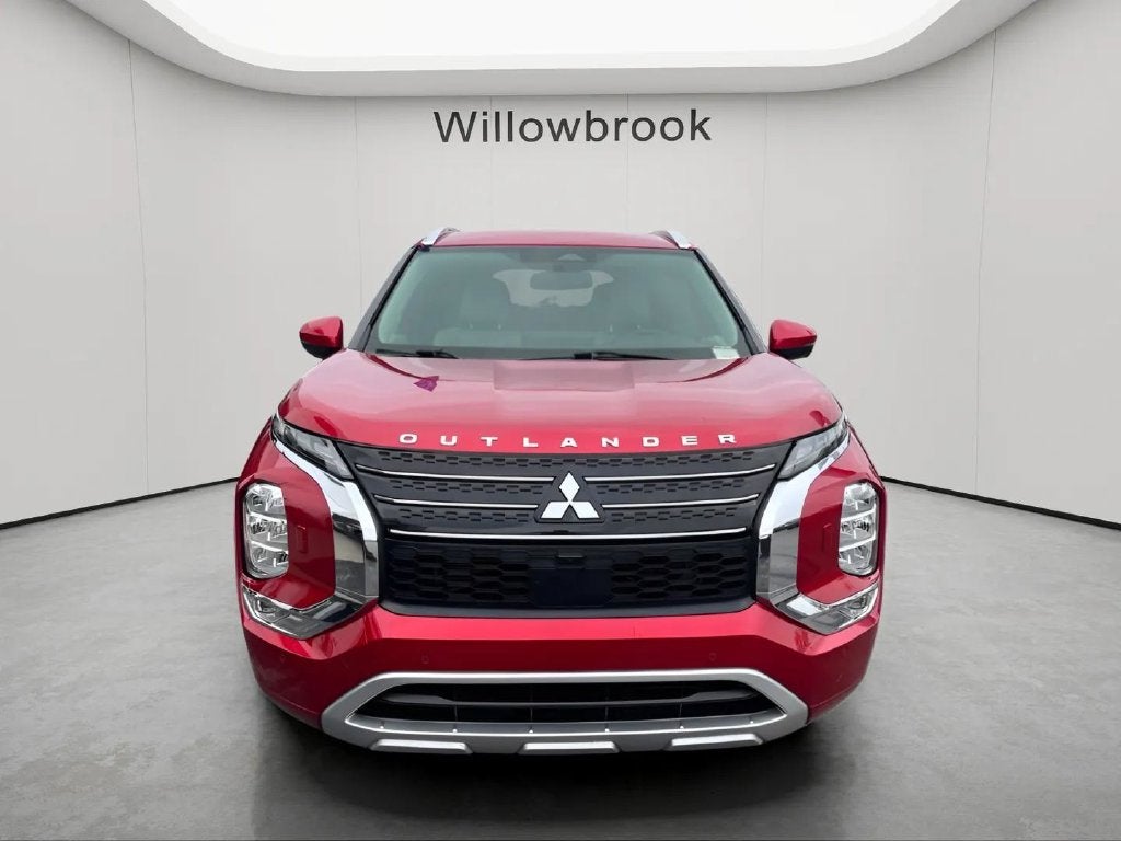 2023 Mitsubishi Outlander Base