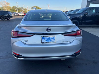 2019 Lexus ES 300h