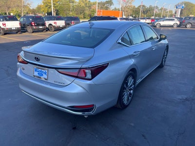 2019 Lexus ES 300h