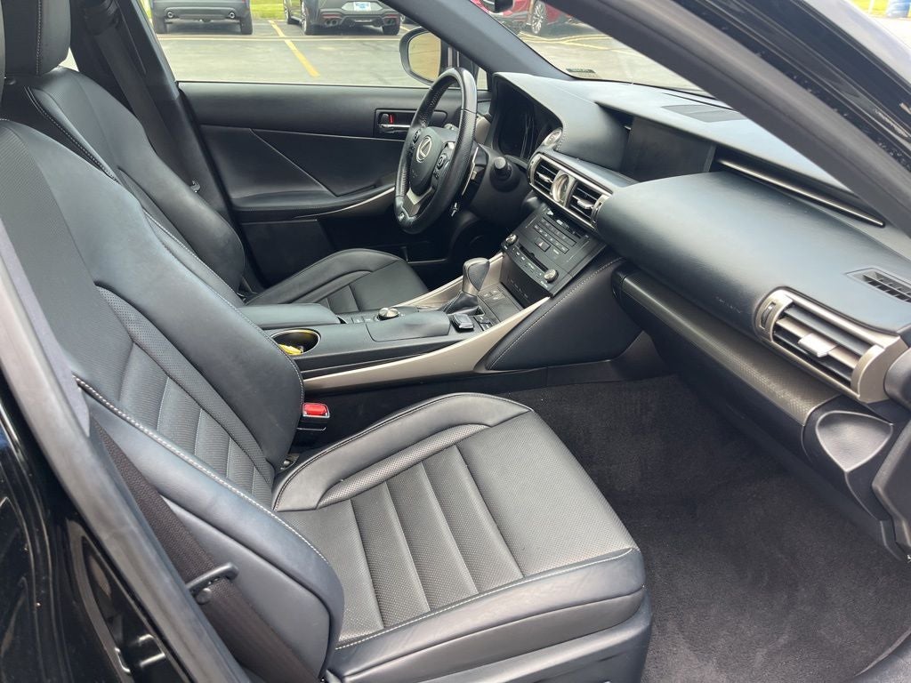 2016 Lexus IS 300