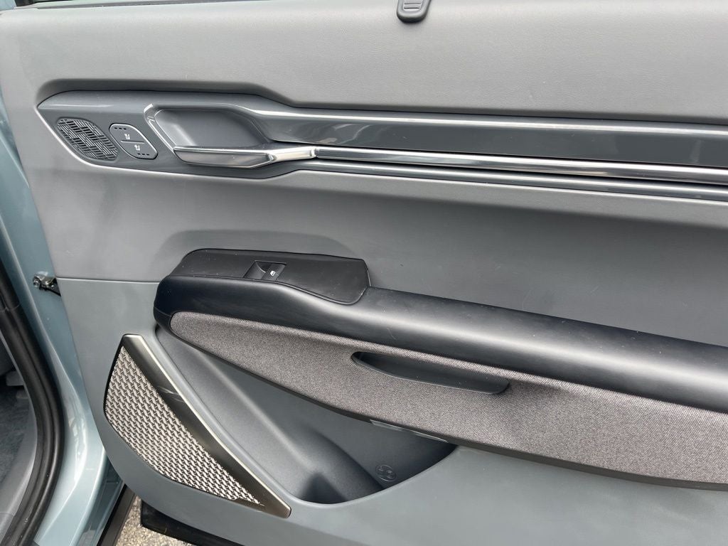 2024 Kia EV9 Land
