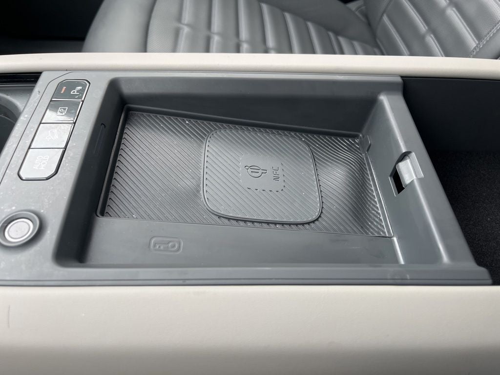 2024 Kia EV9 Land