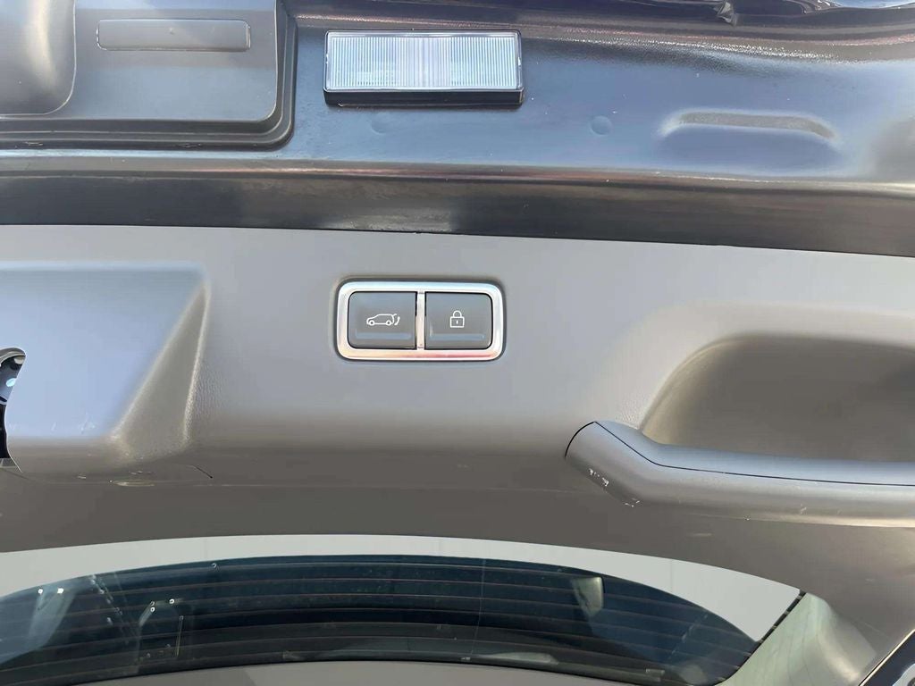 2024 Kia EV9 Land